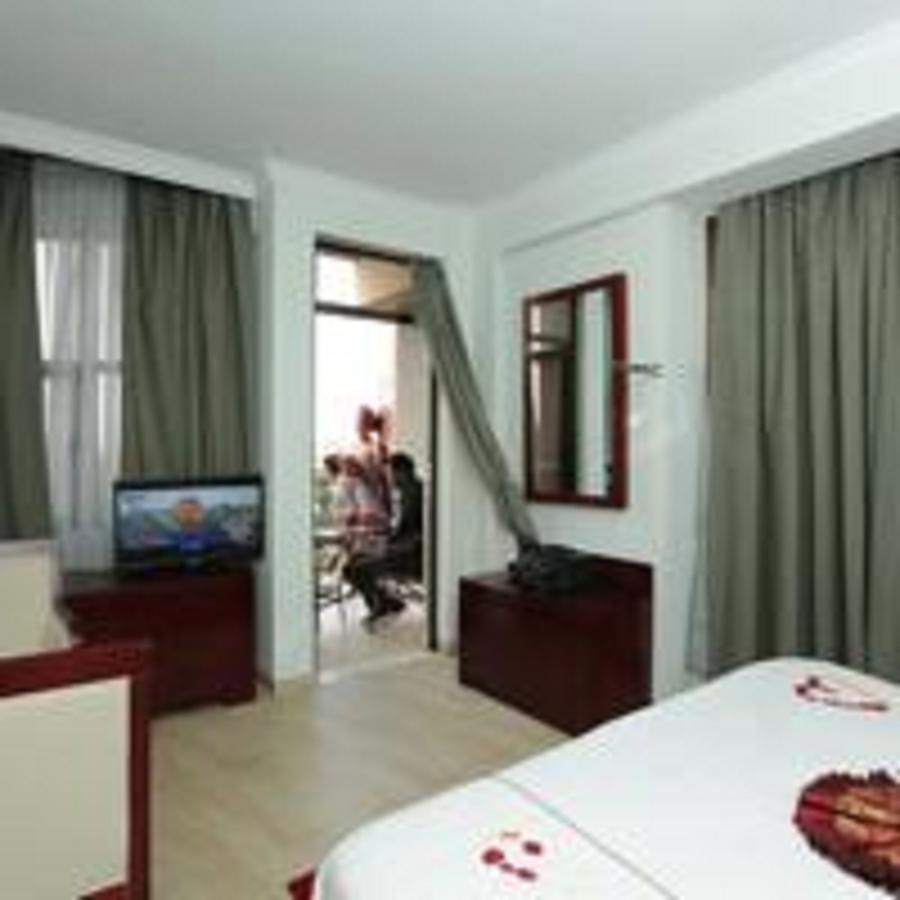 Rahnile Hotel Bahir Dar Exterior foto